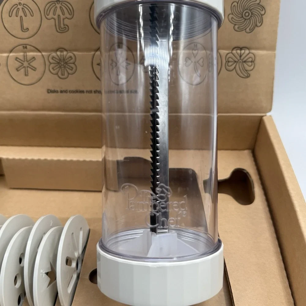 Retired Pampered Chef Cookie Press W/16 Disc Patterns Complete‎ Model 1525 EUC